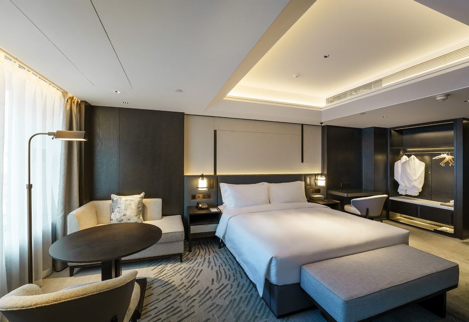 精选豪华大床房