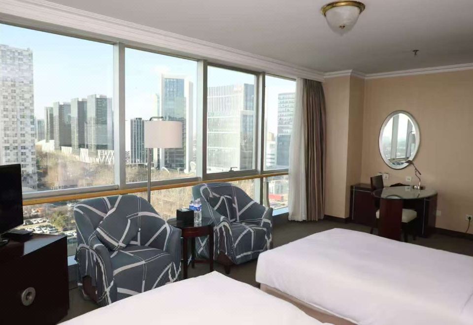 商務雙床房（城市景觀+落地窗）