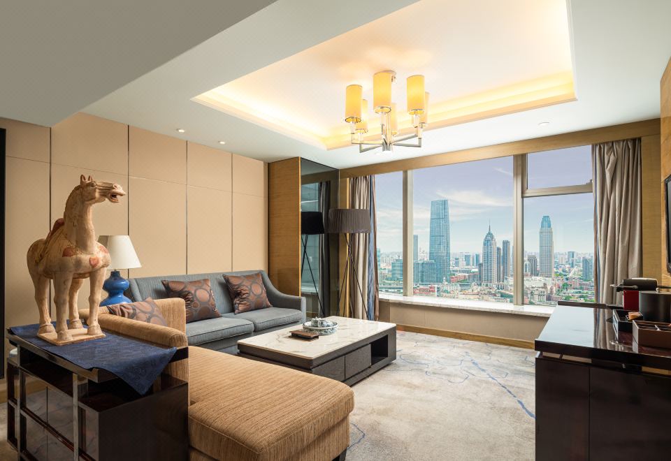 家庭全景套房【獨立客廳|超大床+單人床】