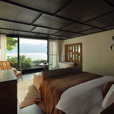 【聽濤】【望海】全畫幅海景大床房 大理瀾庭別院優惠