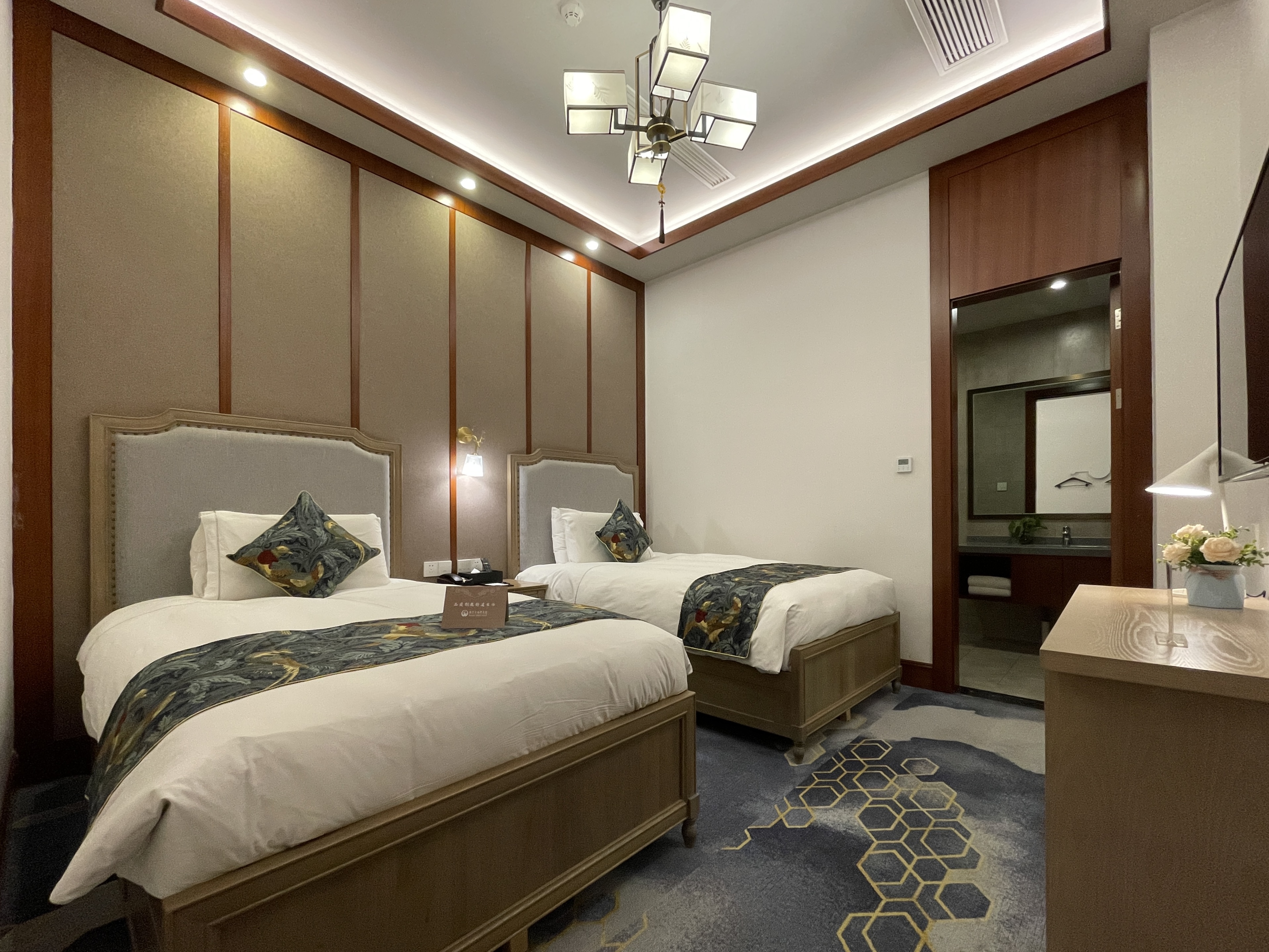 Grand Cozy Hotel (Yangzhou Dongguan Street)逸居园·庭院家庭套房