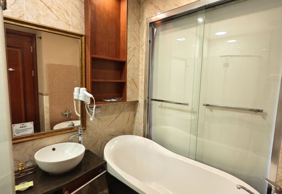 猪猪侠酷芽亲子景观双床房