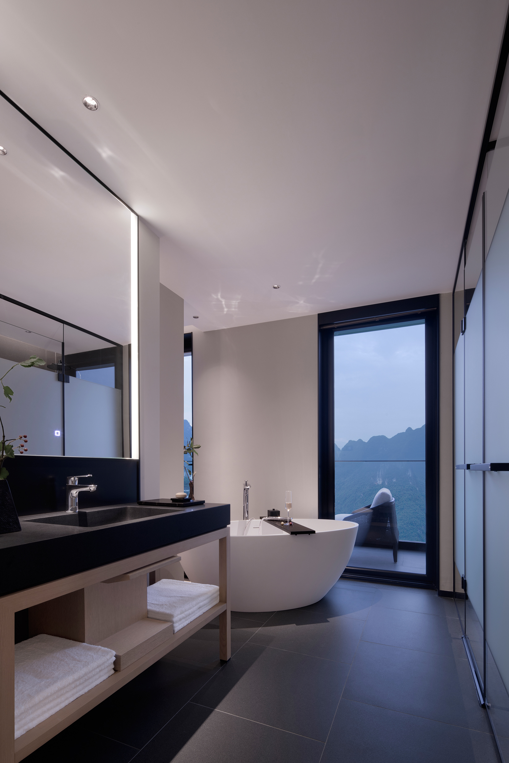 揽月观日阳台大床房-独立观景羣山阳台+梳化床