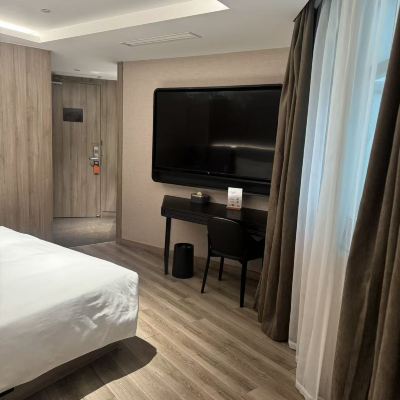 雅緻清氧大床房 青島奧帆中心五四廣場亞朵S飯店優惠