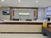 Huayi Select Hotel by Home Inn (Datong Yungang District Wuyue Plaza)