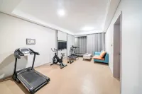 Hejing Hongxiang Hotel (Swan Lake Road Branch)