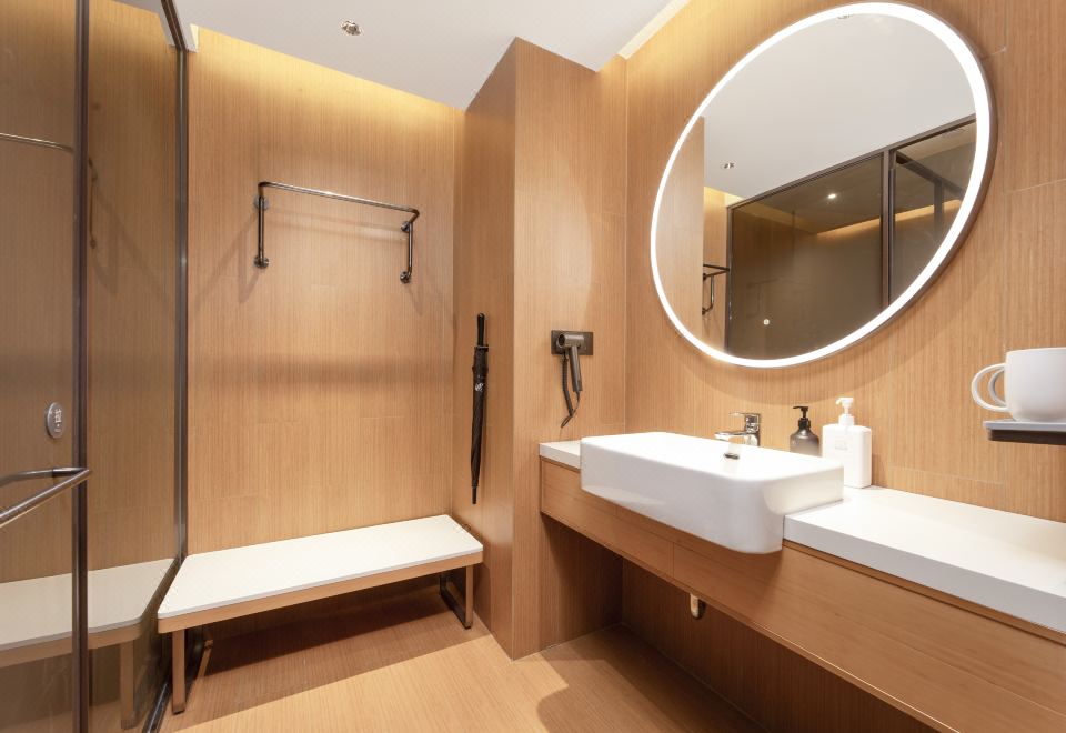 JI Hotel (Xiuning Qiyunshan West Avenue)Suite