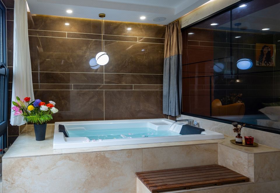 Fengcheng No.12 CourtyardQueen Room With Garden View