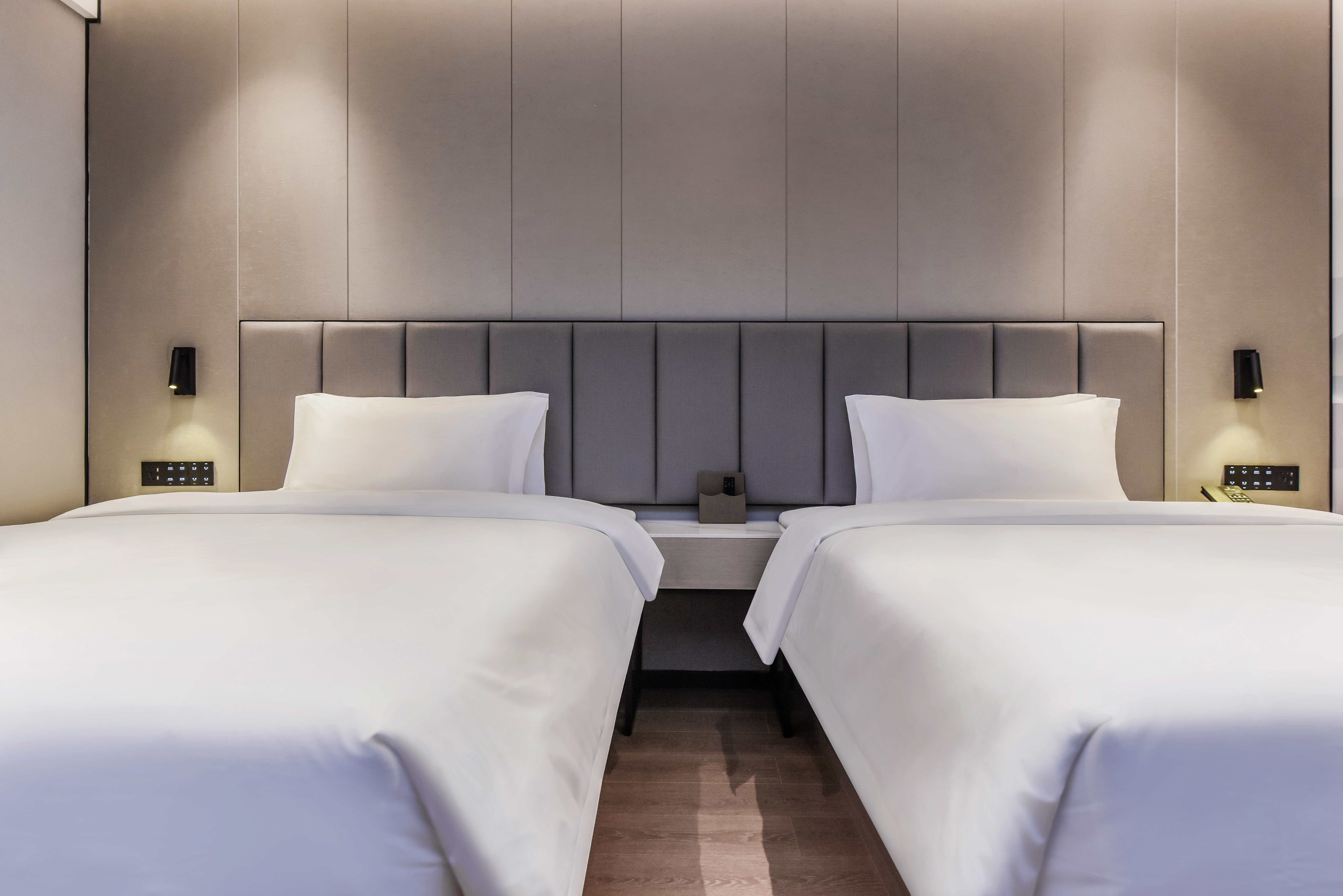 豪华双床房（休闲沙发+双层隔音玻璃）