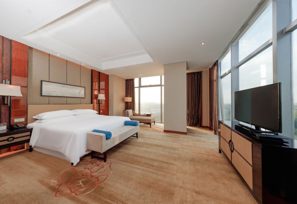Sheraton Langfang Chaobai River HotelDeluxe Suite