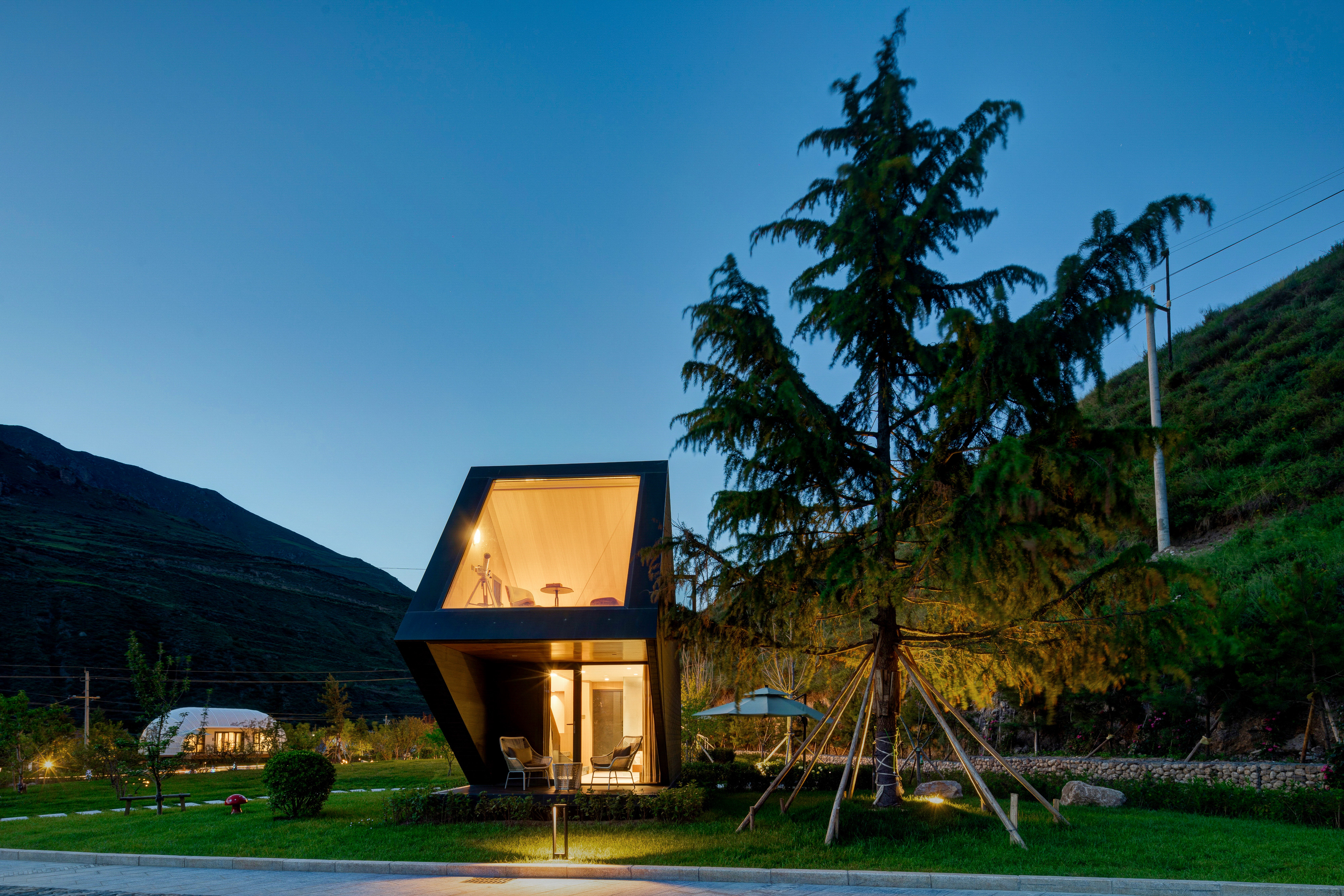 星空之谜复式大床房+望远镜+智能系统