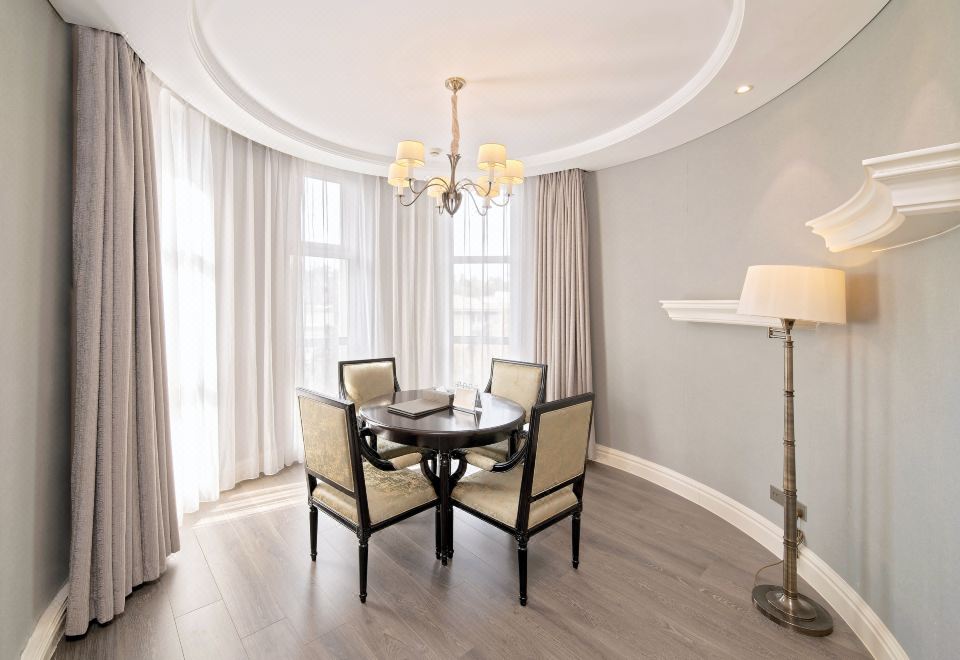 高级豪华亲子房