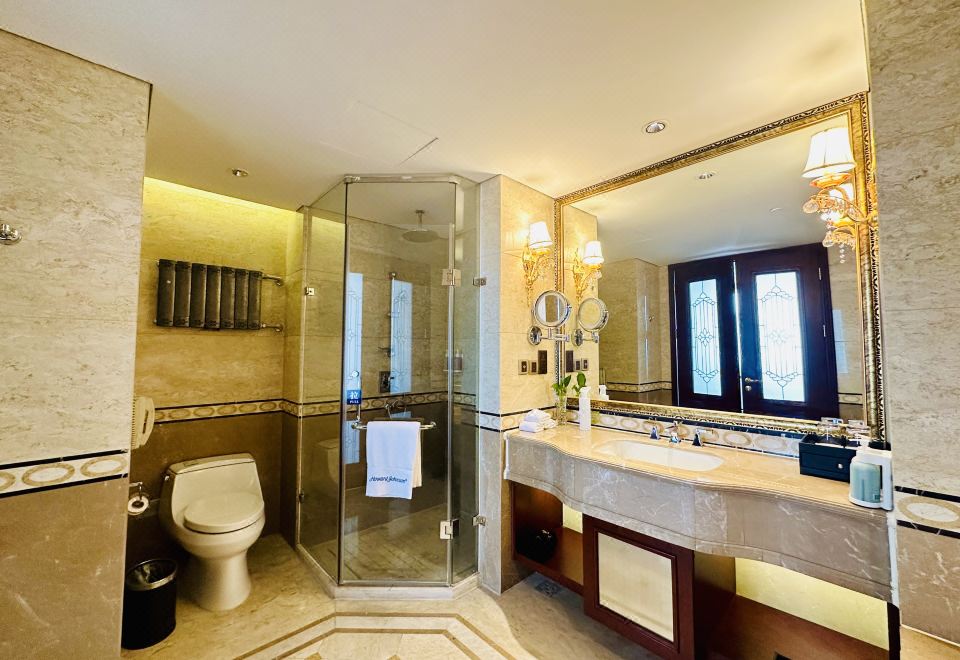 Howard Johnson Domando Plaza WulanchabuTraveler Family Suite