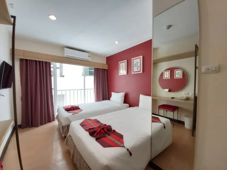 ห้องเอ็กเพรส เตียงใหญ่หรือเตียงแฝด