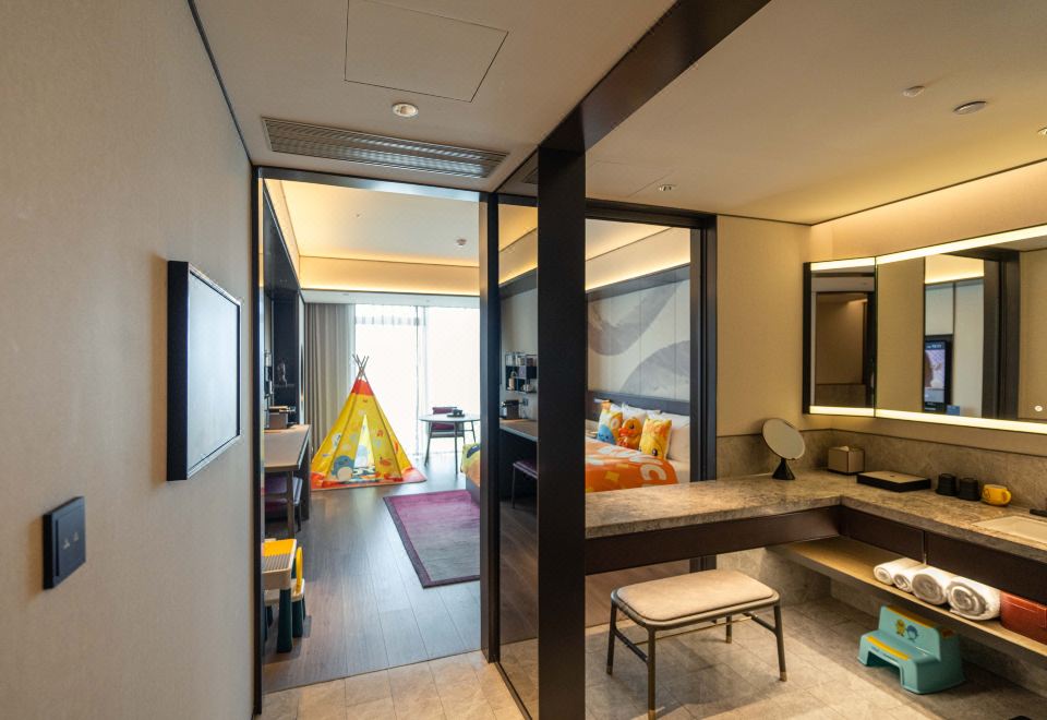 JOYA Hangzhou Qianjiang CBDB.Duck Family Theme Room