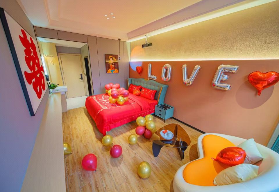 百年好合婚庆房