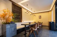 wudangsruyuanjianshan hotel
