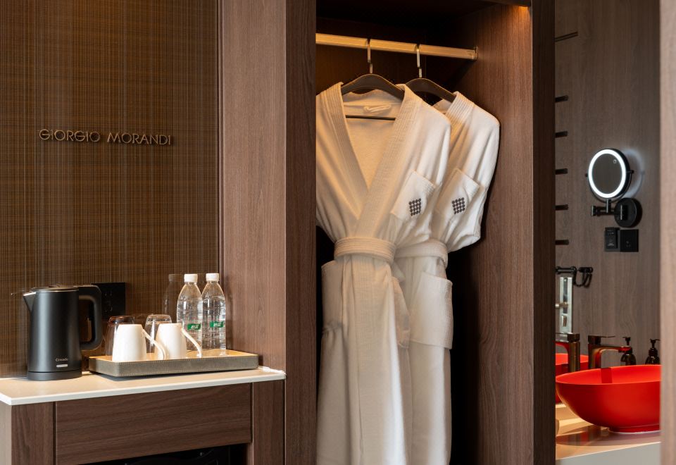 雅緻大床房（智能客控+MINI Bar）