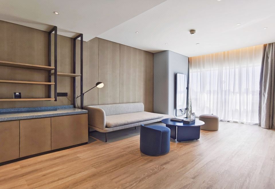 逸衡套房·湖景（智能健身FITURE魔镜）