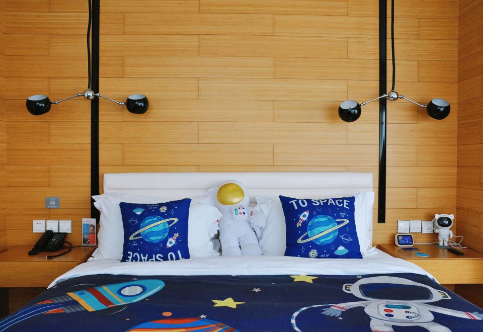 小小宇航员亲子套大床房『童趣装饰+超大活动空间』