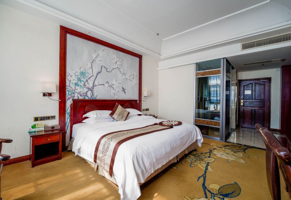 高級山景大床房