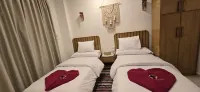 Eshyan Guest House