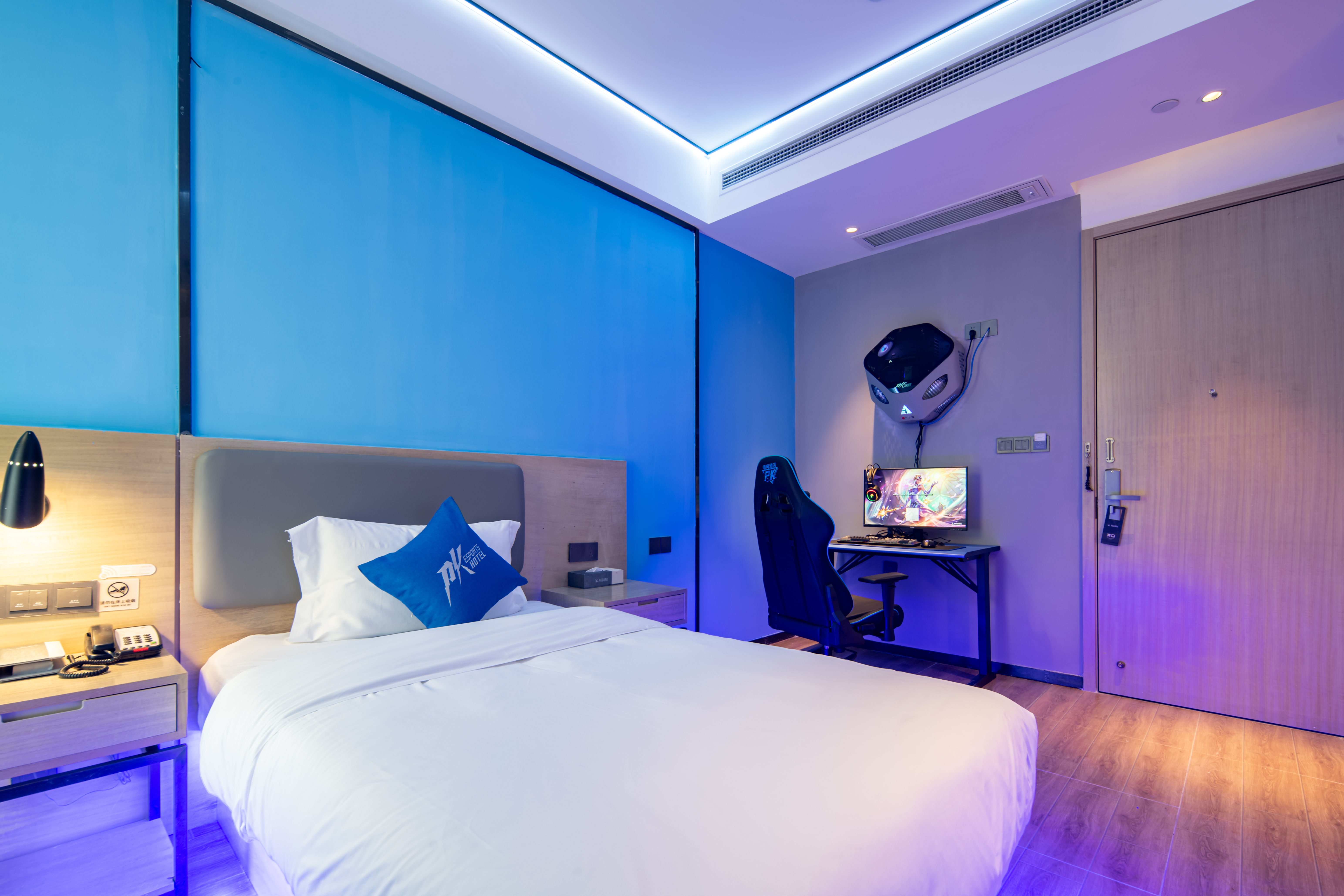 豪華電競單人房[RTX3060+32G+i5-12490+27寸2K+M2-240G網吧特權]