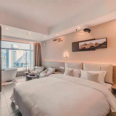 奶茶碑景尊享大床房 小淏飯店（重慶解放碑步行街洪崖洞店）優惠