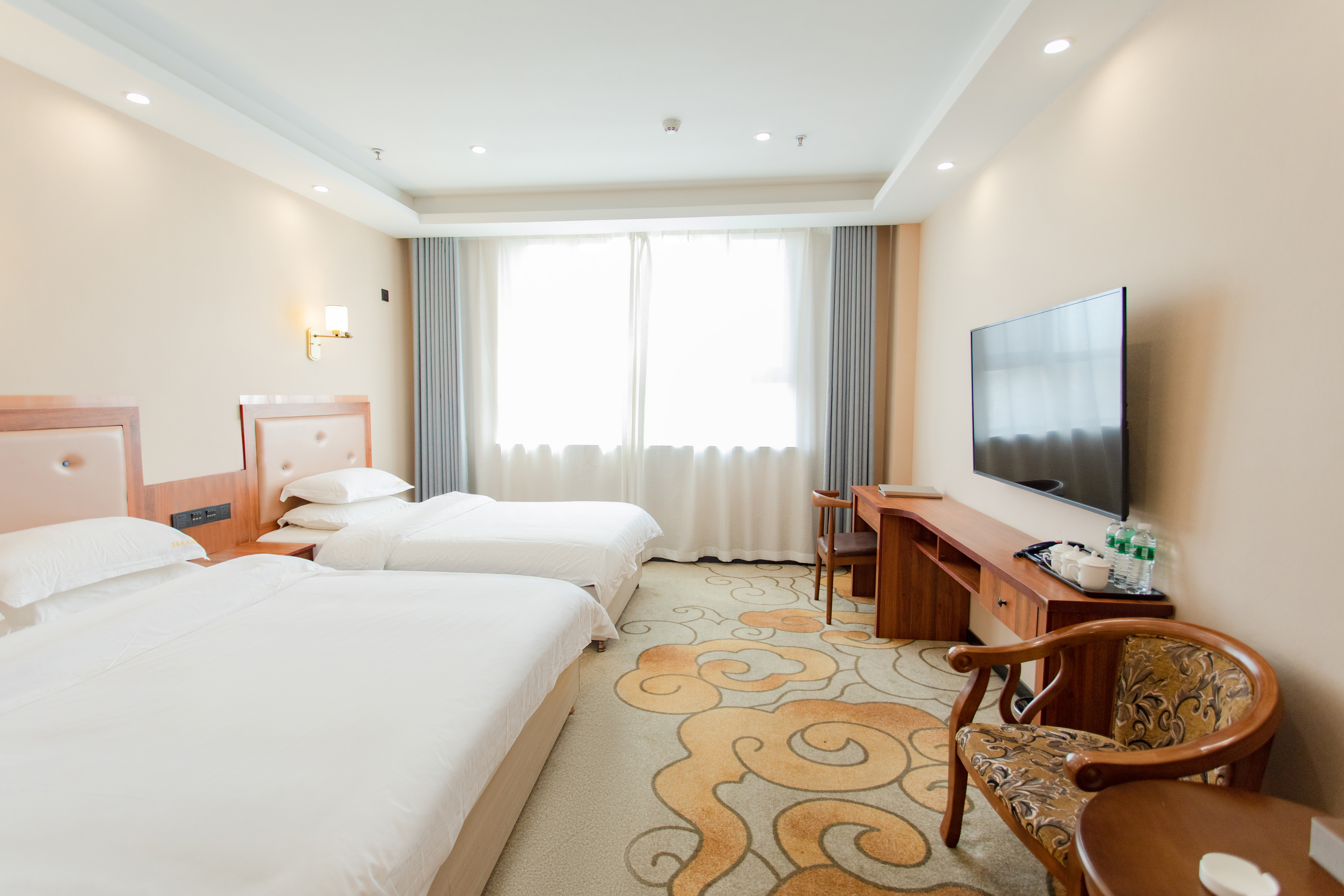 Huocheng Wanjiayue Hotel豪华中式家庭房（舒适床品+超大空间）