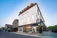 Shanquan Resort Hotel