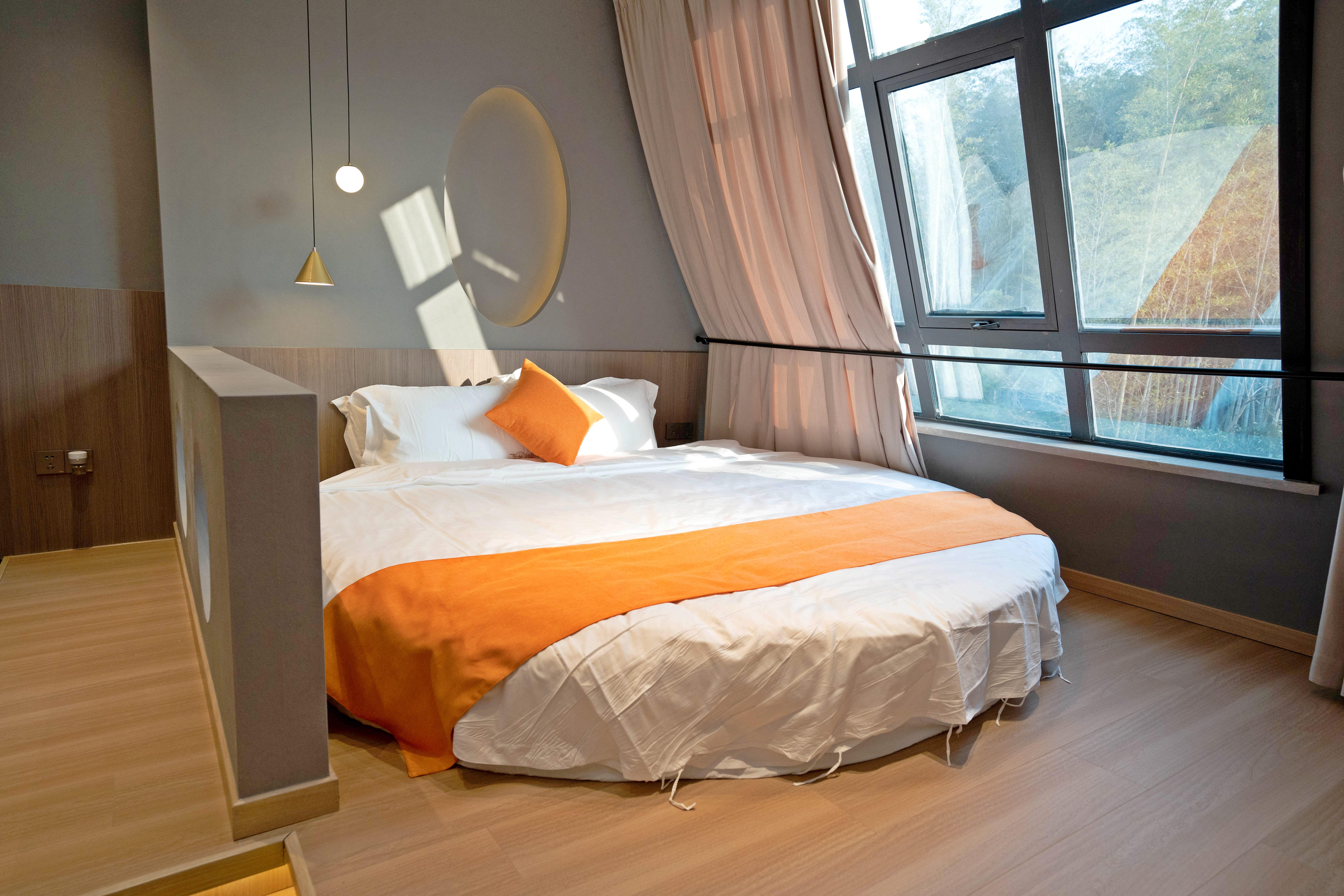 观景泡池圆床套房