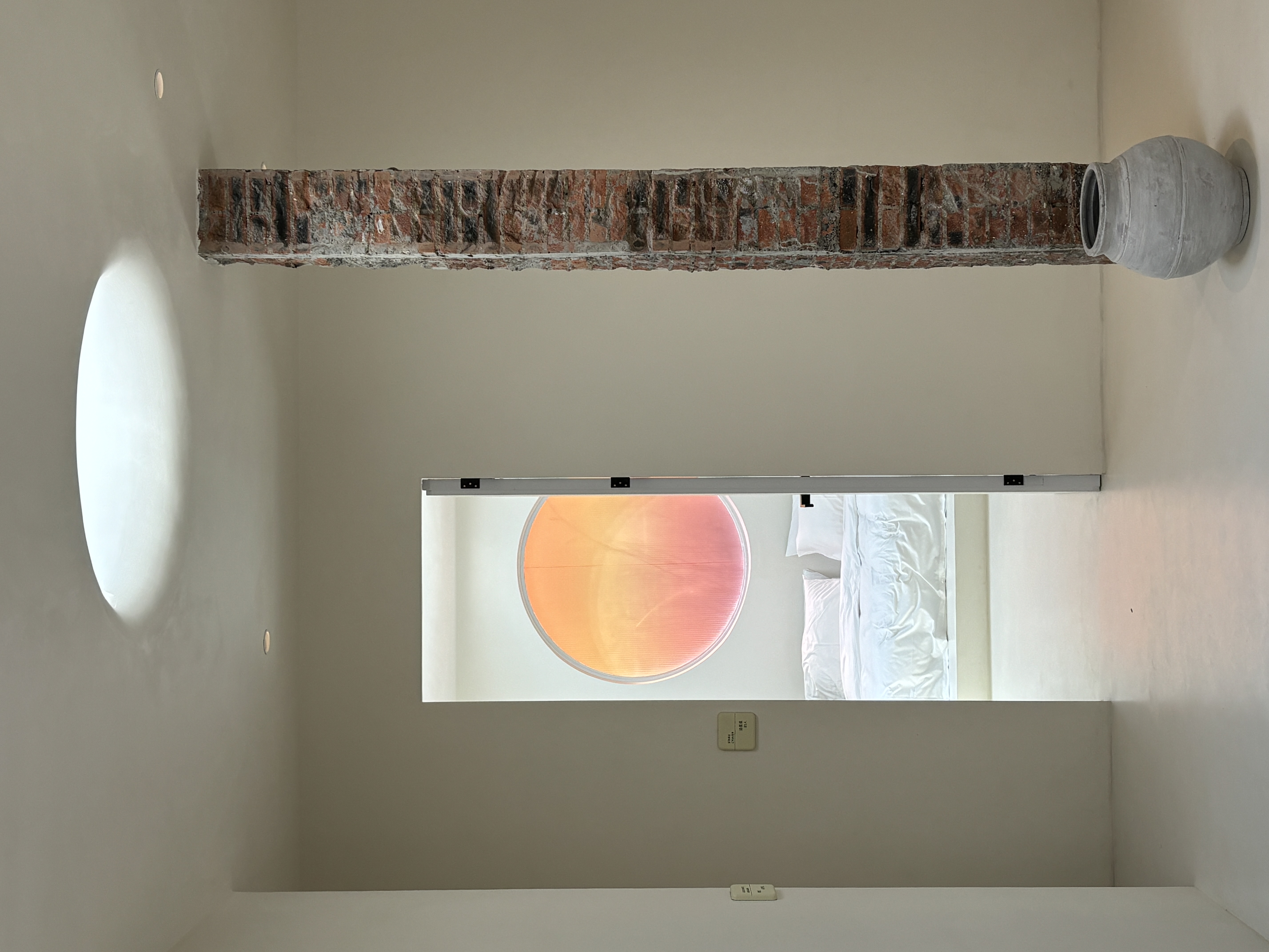 追星星的人 丨星空浴缸大床房（全屋进口微水泥，科勒衞浴，金可儿床垫，网红冰箱）