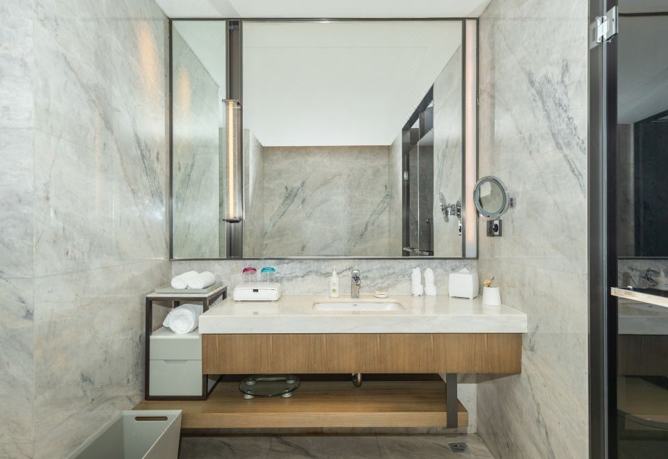 City-view Queen Room