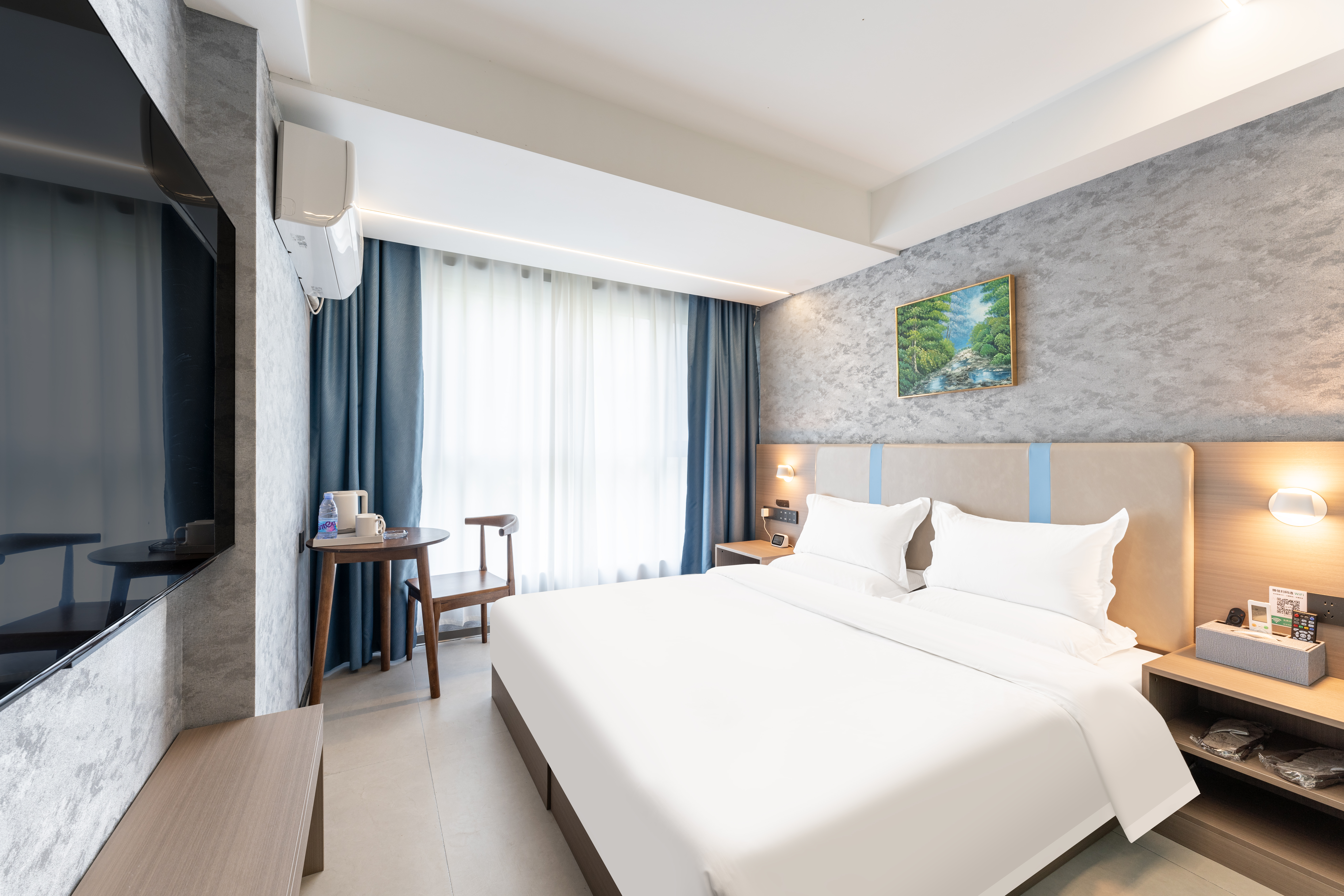 Tuxuan Double Bed Room With Smart Guest Control