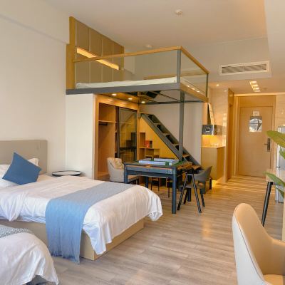 恭喜發財▪loft三床房麻將套房（自動麻將+冰箱） 素可泰民宿（拱北口岸中安廣場店）優惠