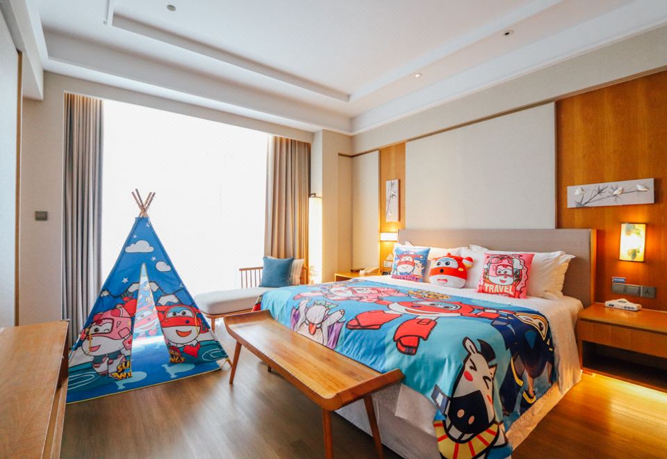 酷芽超级飞侠家庭套房（恐龙小童床+滑梯+积木墙+秋千）