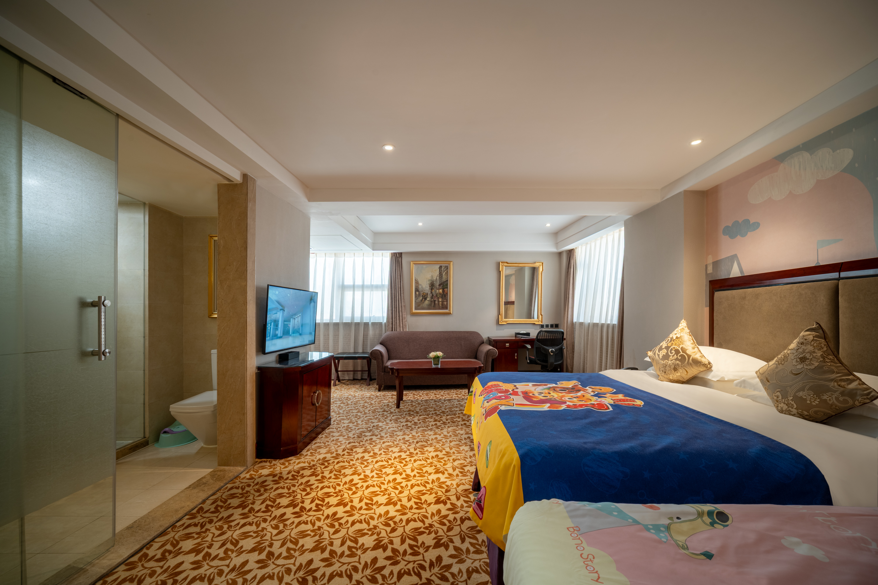 New Paris Hotel巴黎家庭房主题房·玩具·帐篷