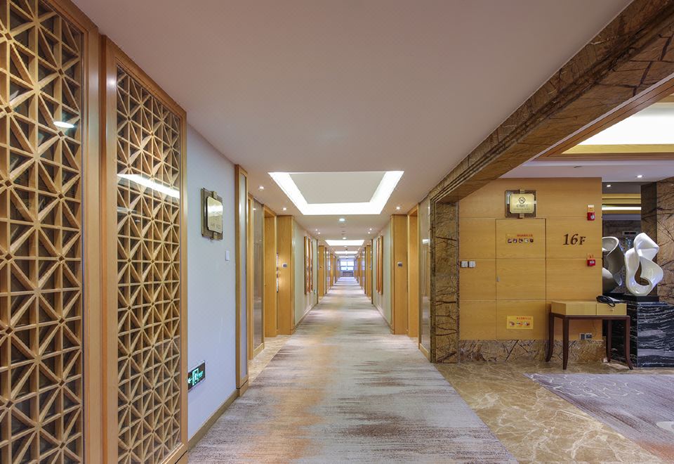 Kingworld Hotel Gui'anDeluxe Room (Double Bed) (Balcony, Soaking Tub) (Building 1)