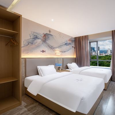 全日照陽光豪華雙床房 昆明柏麗酒店（長水國際機場店）優惠