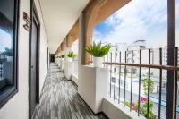 EXCLUSIVE HOTEL