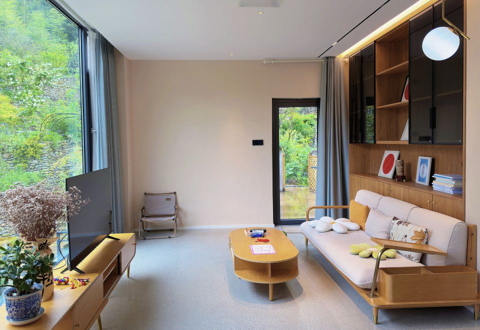 刚好是你|二室二厅·山谷花园尊享套房『私享绿茵袅袅花香漫独立庭院+山谷园艺设计师花园+Serta舒达人体工学乳胶床垫+恒温地暖25°+开放式厨房』