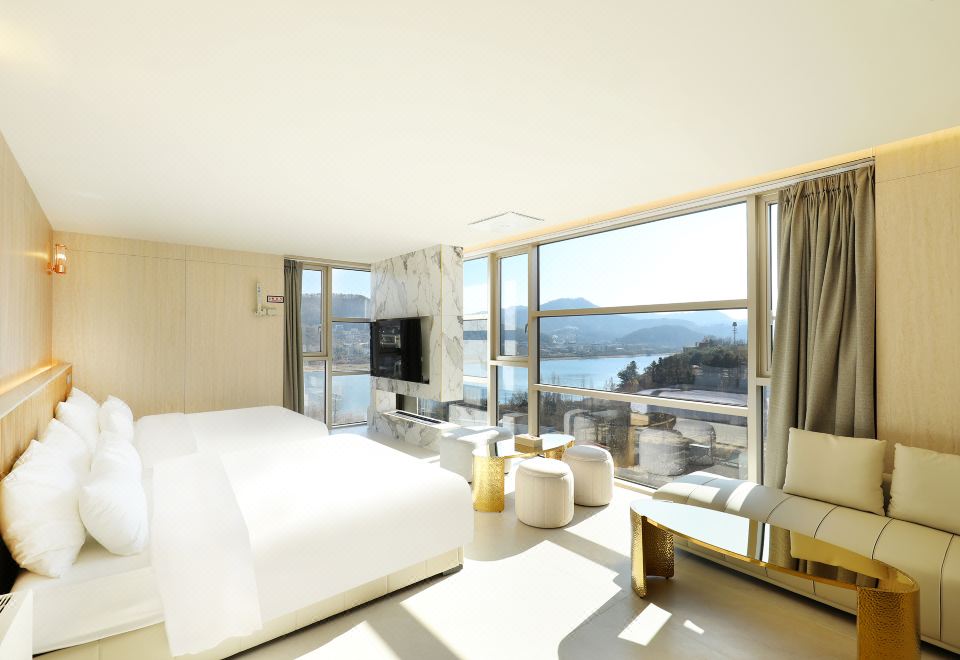 Hotel Quince