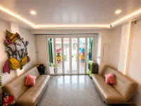 Karon Living Room