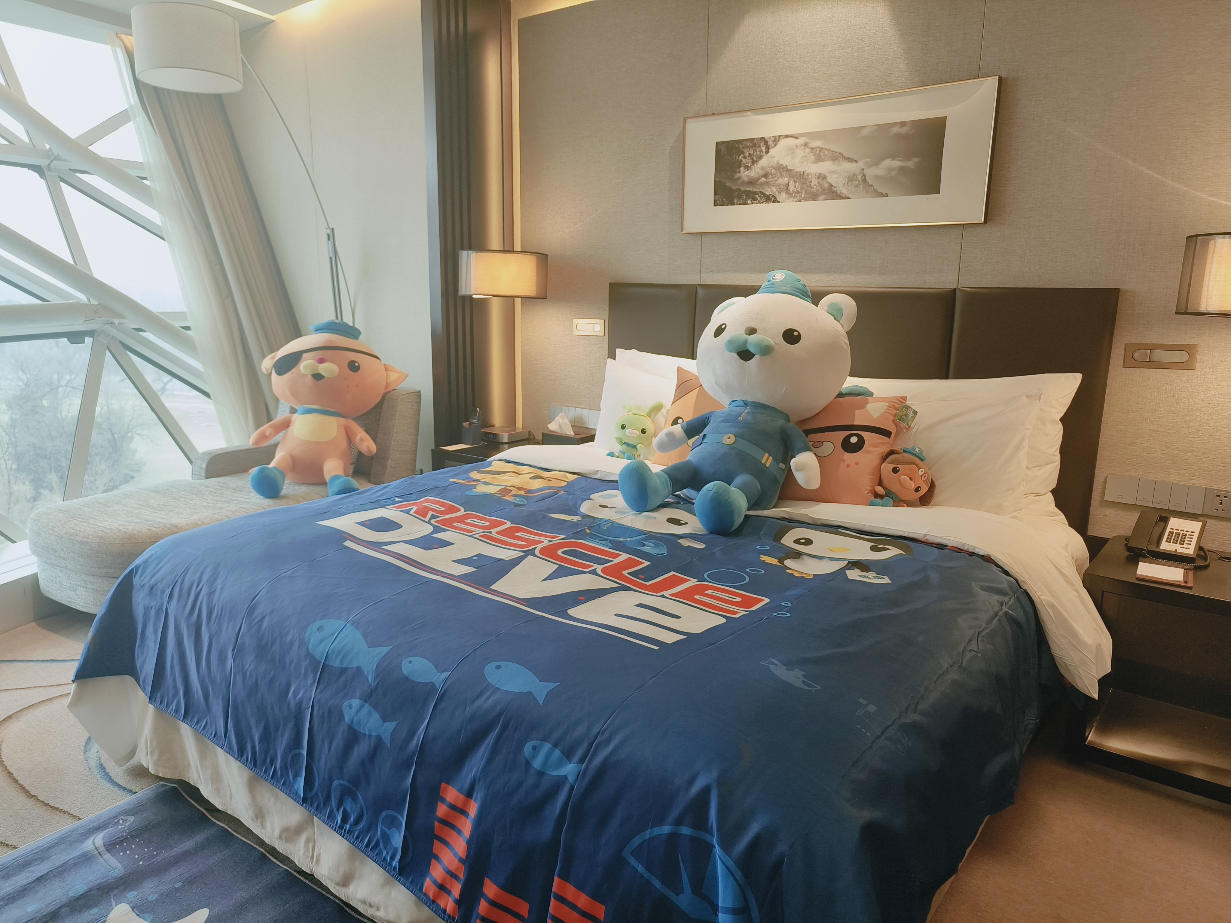 海底小纵队主题豪华湖景大床房