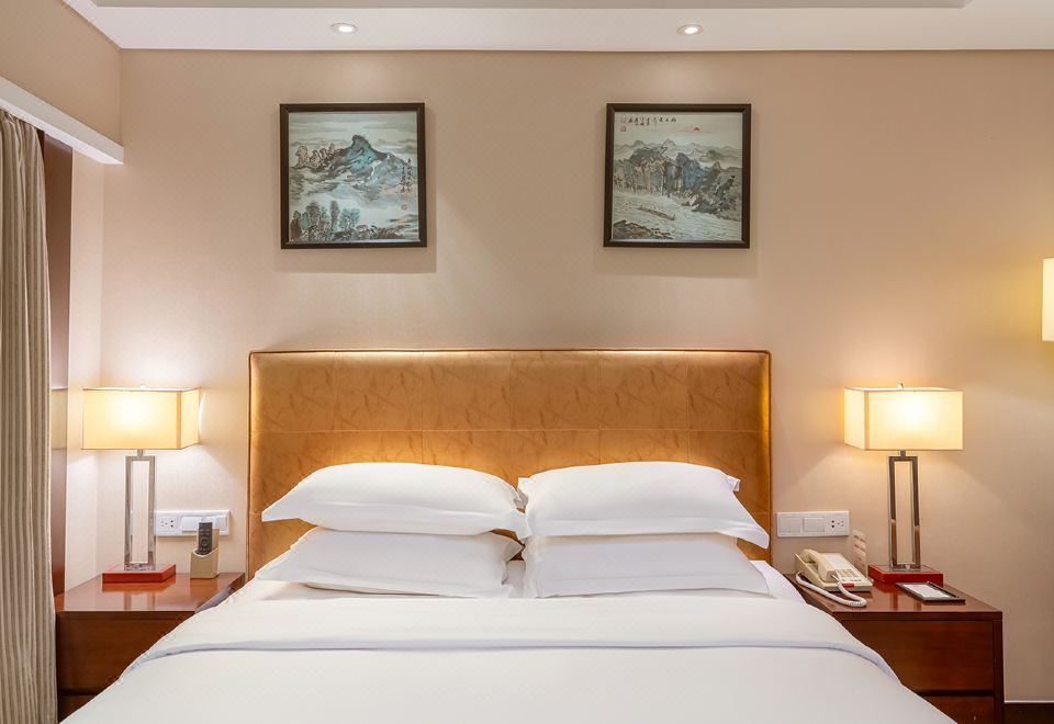 Maison New Century Hotel NingboDeluxe Double Bed Room [Comfort Sleep Mattress + Office Desk And Chair + Deep Soak Tub]