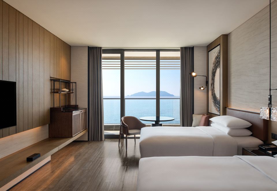 Sheraton Ningbo Xiangshan ResortSea-View Family Two-Bedroom Interconnecting Room