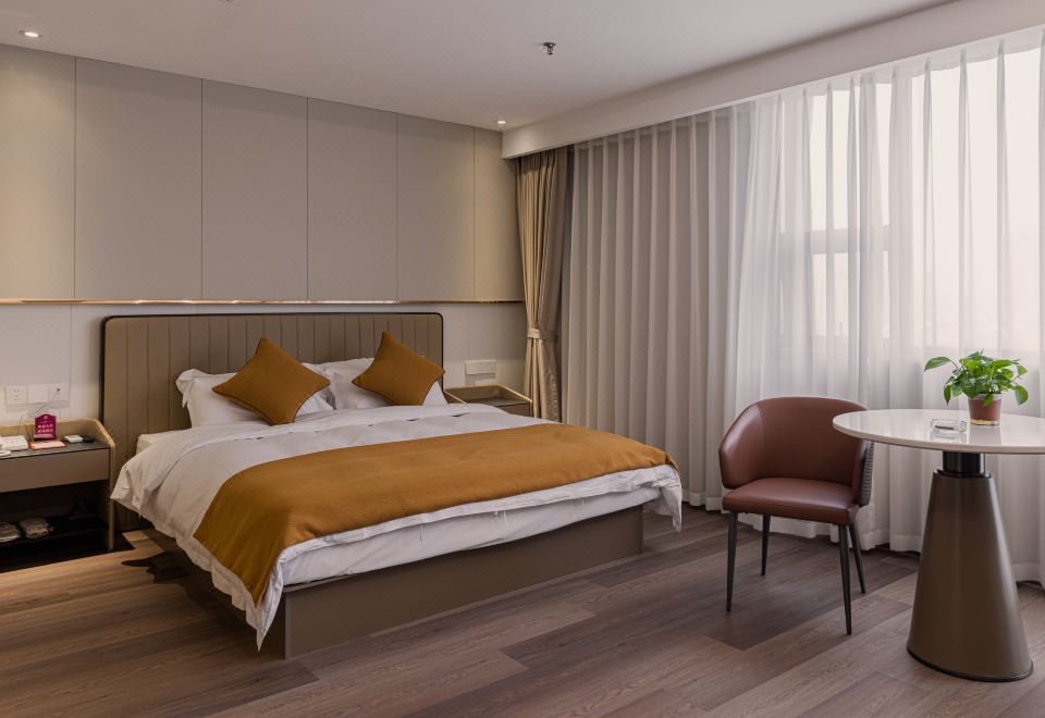 至臻商務房{靜謐舒適+品質洗護+寬敞休閑+落地景】