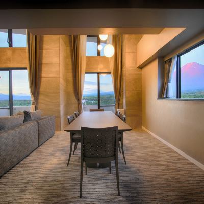 轉角套房 轉角房 富士山景觀 禁菸 河口湖瑞吉娜飯店優惠