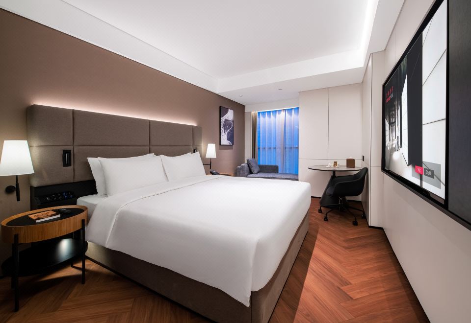 Intercity King Bed Room