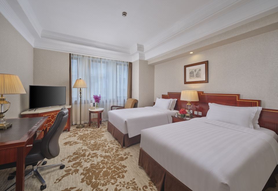 Jin Jiang Park Hotel ShanghaiSuperior 2-bed Room